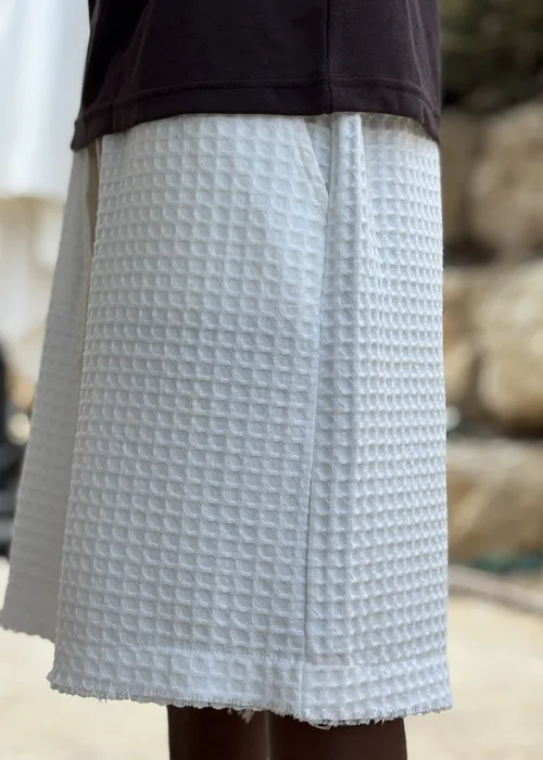 מכנס לבן גזרה רחבה בד וופל
